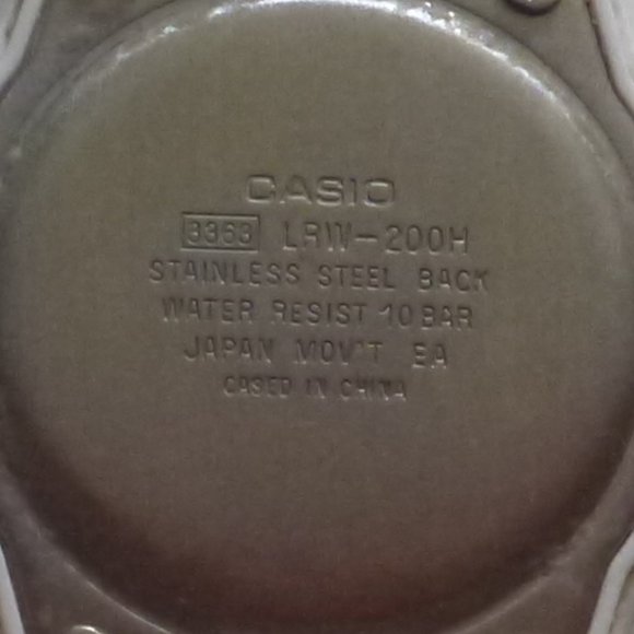 3 Women's Watches (Casio, MFA Boston, Armitron) - Picture 4 of 9